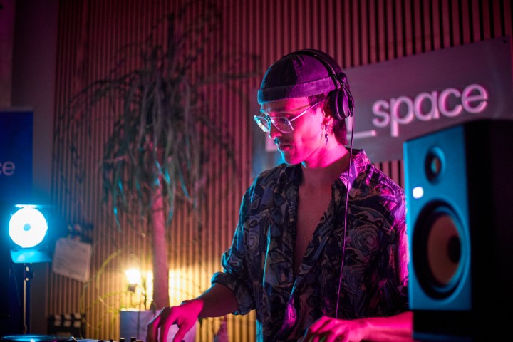 DJ im freispace-Büro
